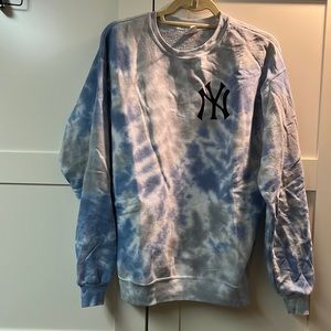 Yankee Crewneck